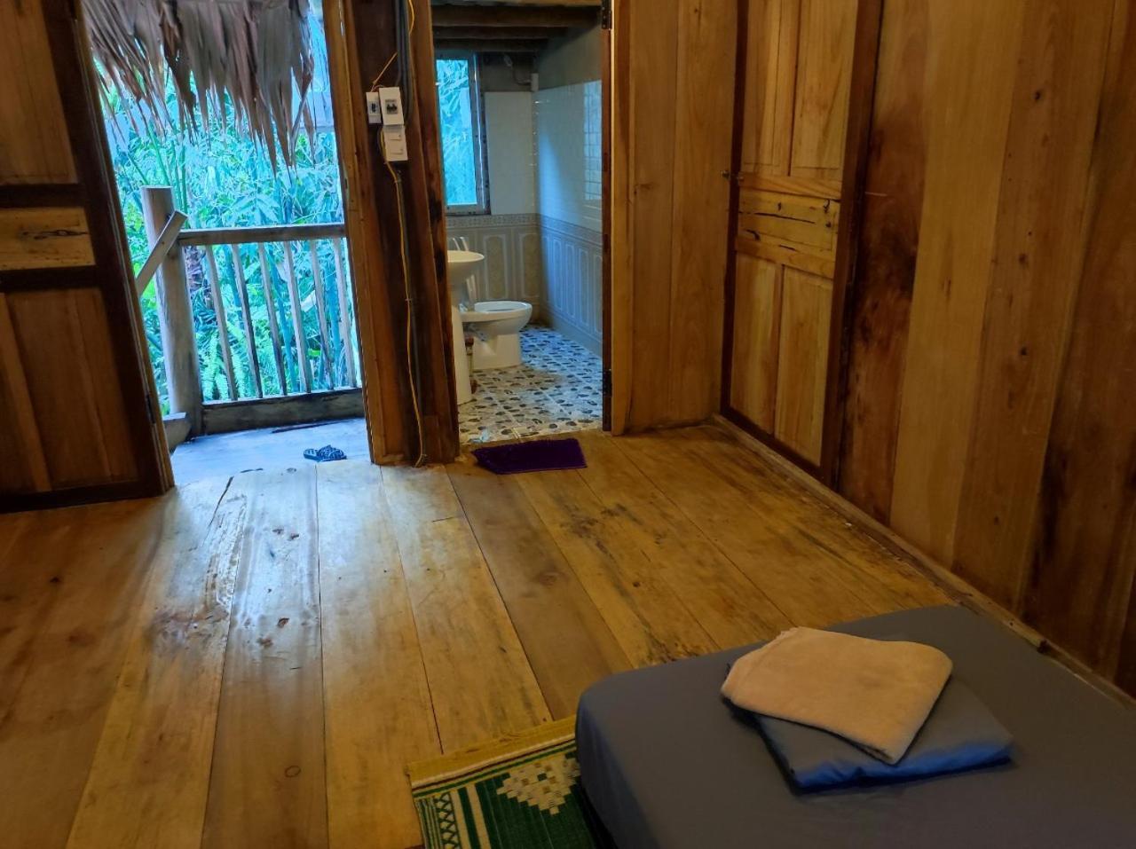 Lepont Mu Waterfall Bungalow Hòa Bình Εξωτερικό φωτογραφία